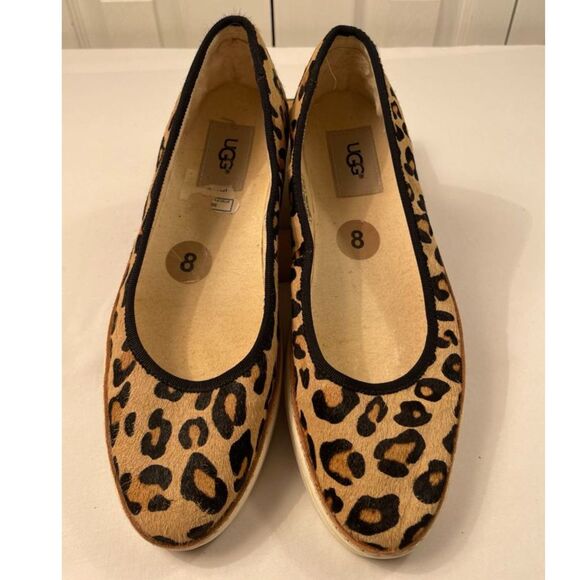 Women's UGG Leopard Slip-On Calf Hair Comfort Loafer Flats Size 8 - Picture 2 of 9
